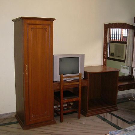 Lloyds Serviced Apartments,Krishna Street,T Nagar Ченнаи Номер фото