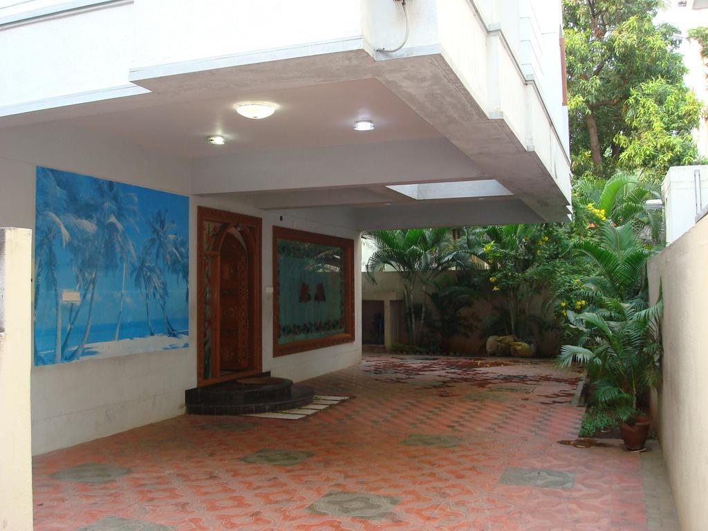 Lloyds Serviced Apartments,Krishna Street,T Nagar Ченнаи Номер фото