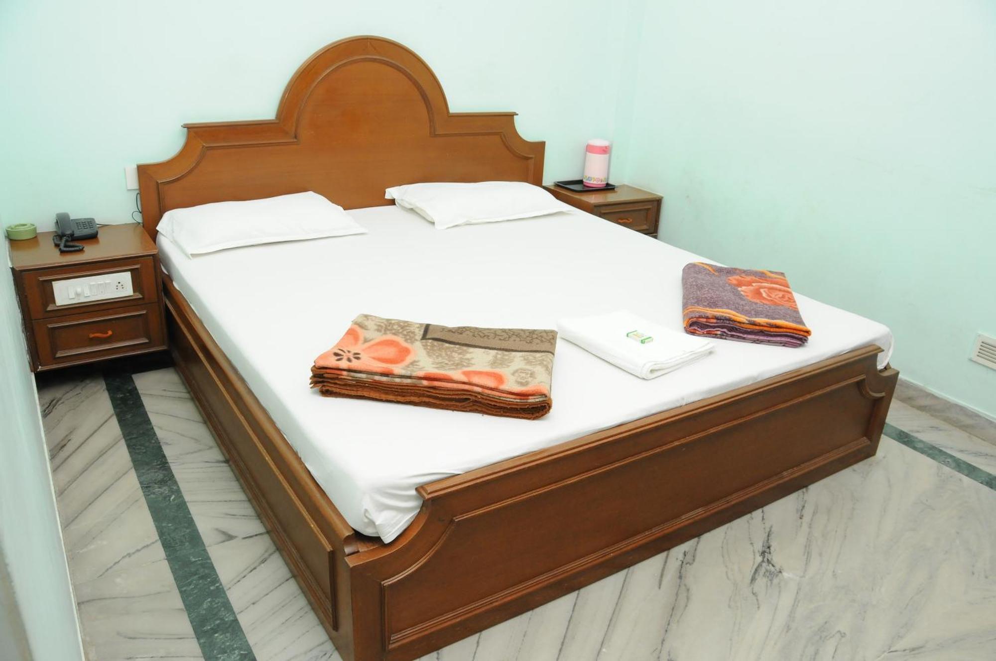 Lloyds Serviced Apartments,Krishna Street,T Nagar Ченнаи Номер фото