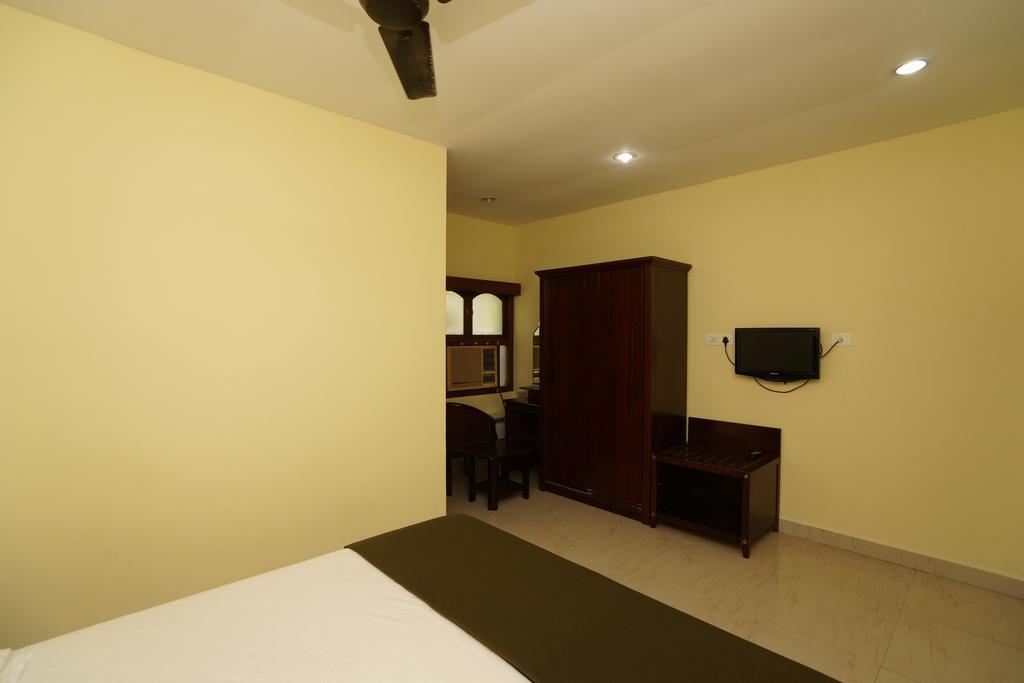 Lloyds Serviced Apartments,Krishna Street,T Nagar Ченнаи Экстерьер фото